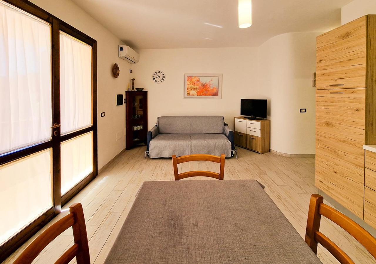 Ferienwohnung Residenza Quarto 02 - La Maddalena La Maddalena  Exterior foto
